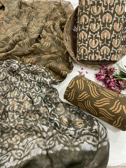 Cotton Suit With Chiffon Dupatta